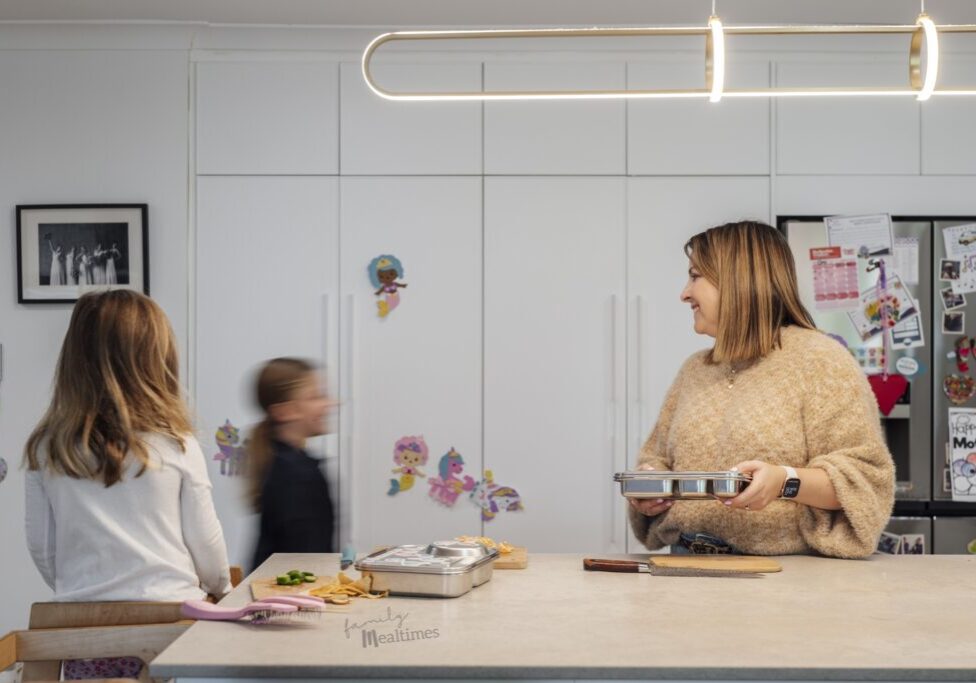 RaeFallon-DrKyla-1768172_kitchen elsie blur_large